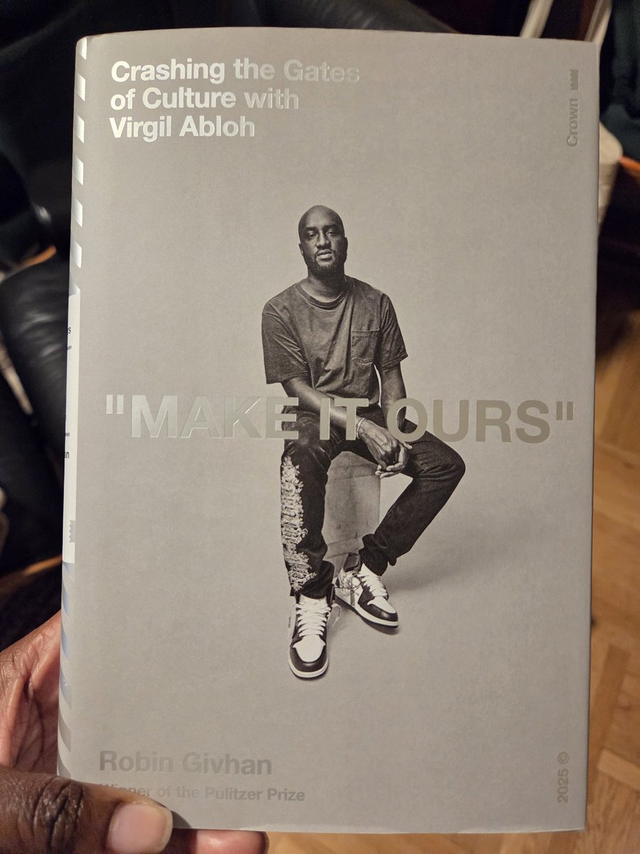 xiorcals's tweet image. Picked up &quot;Make It Ours&quot; a book on Virgil Abloh&apos;s eye for creativity and culture by the legendary @RobinGivhan. 
Excited to dive in as one of my summer reads.