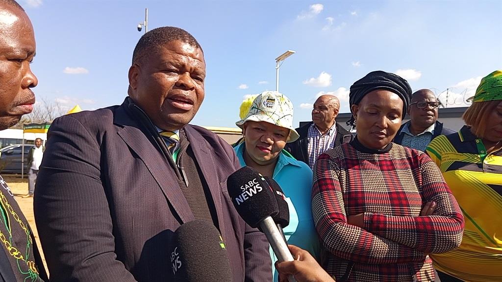David to David: Mabuza valued education!
#DavidMabuza #DeputyPresident #FuneralDetails
snl24.com/dailysun/news/…