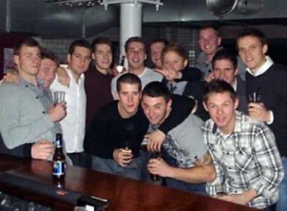 As part of his will, David left £100,000 to pay for 32 friends to have a holiday in Las Vegas and another £50,000 to a veteran's charity 💙

Wonderful generosity from David 🙏

Thank you for your service David ❤️

Lest we forget 🇬🇧