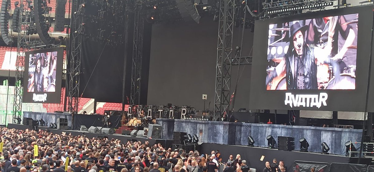 Vaya pedazo concierto de los <a href="/IronMaiden/">Iron Maiden</a>, los putos amos, y gran descubrimiento de la banda Avatar, sonaron de gran categoría y pegaron fuerte en el escenario, como siempre insuperable la compañía de mi compadre <a href="/Na_chete62/">Nachete</a>, por muchos más conciertos y ratos 🤘🤘🤘🤘🍺🍺🍺🍺