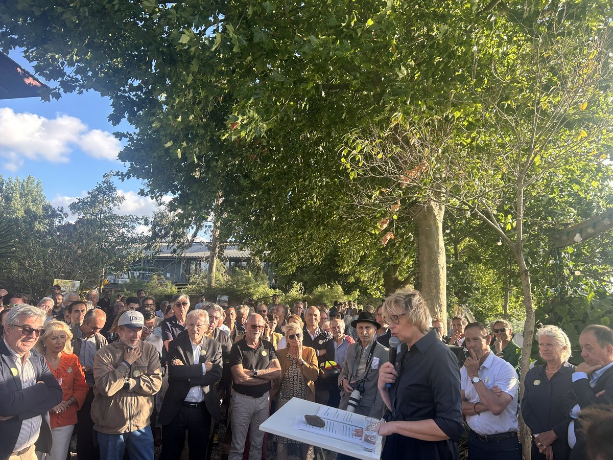 Guillaume Chaban-Delmas (@g_chaban) on Twitter photo Une foule nombreuse, plurielle et plus déterminée que jamais est présente ce soir autour de <a href="/n_delattre/">Nathalie Delattre</a> pour lancer une campagne cruciale pour reconquérir #Bordeaux l’année prochaine. #Municipales2026 #Delattre2026 Une foule nombreuse, plurielle et plus déterminée que jamais est présente ce soir autour de <a href="/n_delattre/">Nathalie Delattre</a> pour lancer une campagne cruciale pour reconquérir #Bordeaux l’année prochaine. #Municipales2026 #Delattre2026