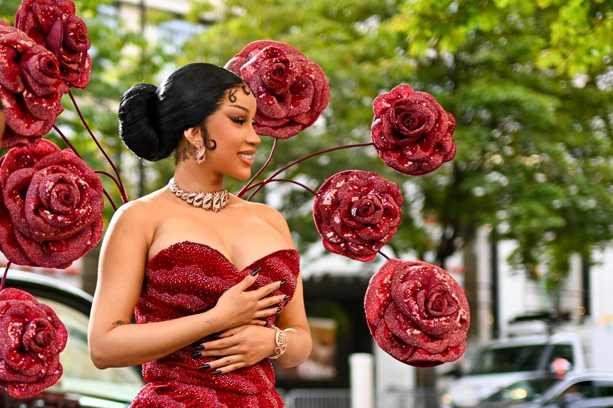 Cardi B looks stunning for the 2025 Rahul Mishra show in Paris, France.