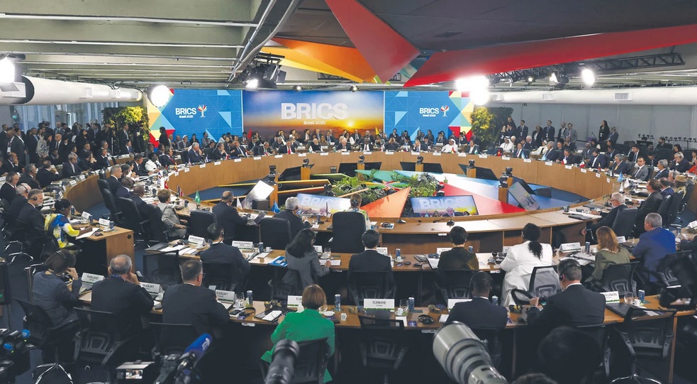 Kraje BRICS krytykują politykę celną Trumpa

gazetaprawna.pl/wiadomosci/kra…