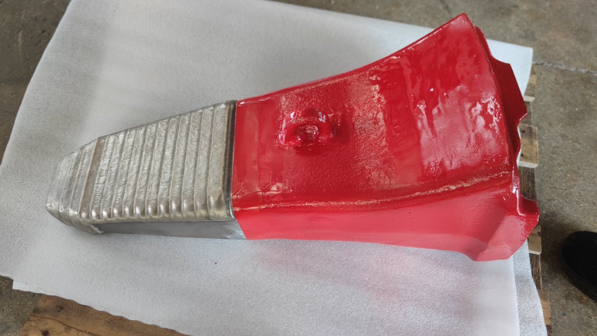CIM TungTough™ – Shovel Teeth Last 3–4 Times Longer!
CIM’s proprietary TungTough™ overlay uses PTA welded tungsten carbide for extreme abrasion &amp;impact resistance.
📈 Proven to extend shovel tooth life 3–4xcompared to bare alloy.
 🌍Trusted in mining operations across world!