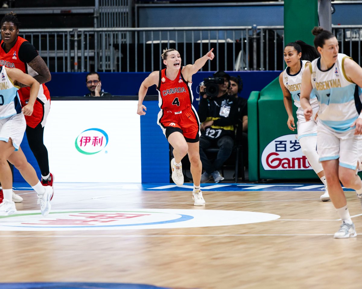 ¡Sami Hill consigue el bronce en la #AmeriCupW! 🥉

Clave en la victoria de Canadá en dos prórrogas contra Argentina (75-76)

📊 16 puntos, 6 rebotes y 2 asistencias

𝑪𝒐𝒏𝒈𝒓𝒂𝒕𝒔 <a href="/SamiHill4/">Sami Hill</a>! 💚

#ElLatidodeMendi #MendikoTaupada