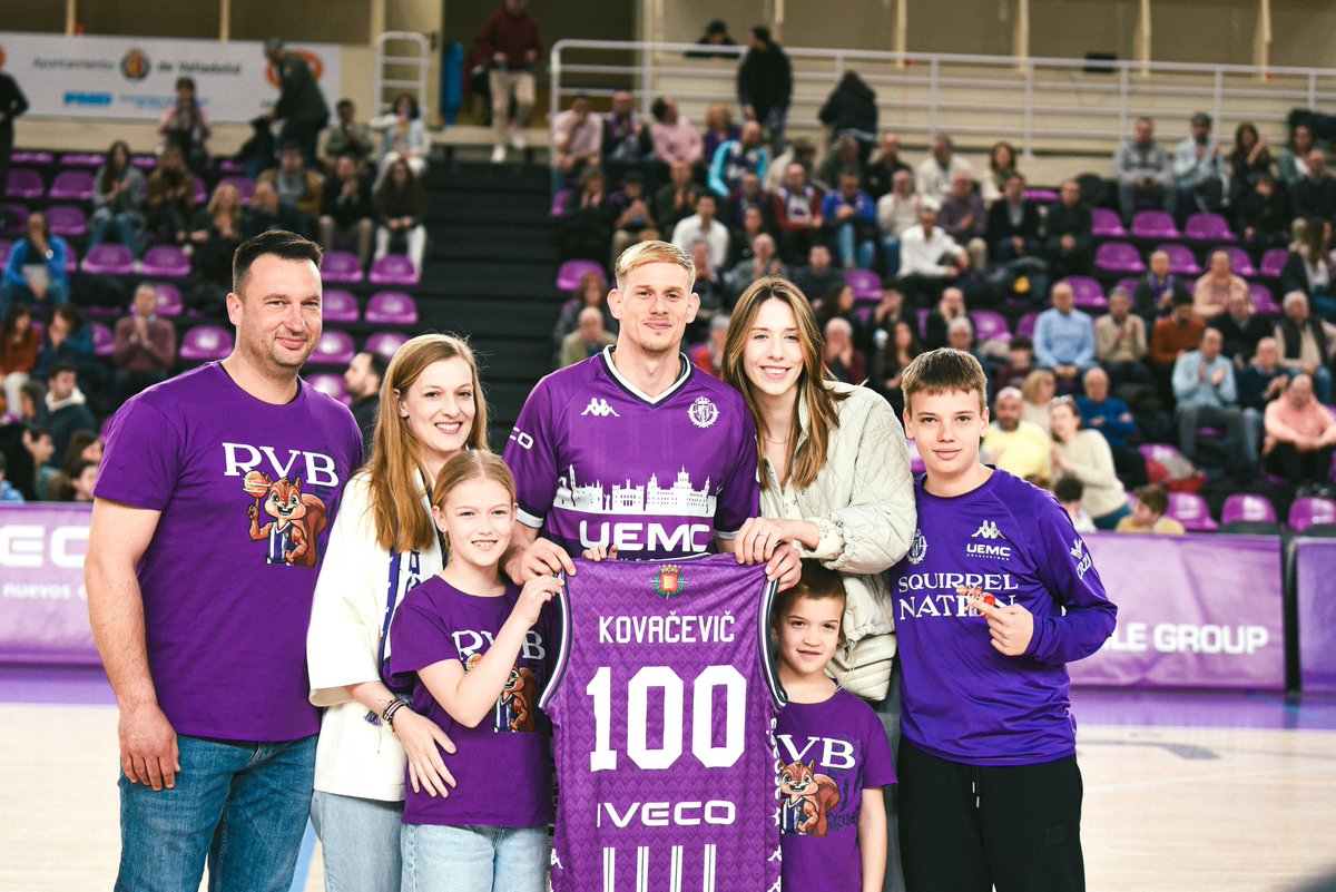 CBC_Valladolid's tweet photo. 💜🙌 ¡𝙎𝙞𝙚𝙢𝙥𝙧𝙚 𝙪𝙣𝙤 𝙙𝙚 𝙡𝙤𝙨 𝙣𝙪𝙚𝙨𝙩𝙧𝙤𝙨!

𝙂𝙍𝘼𝘾𝙄𝘼𝙎, 𝙈𝘼𝙅.

@UEMC #PucelaBasket https://t.co/R3bnV1C7c4