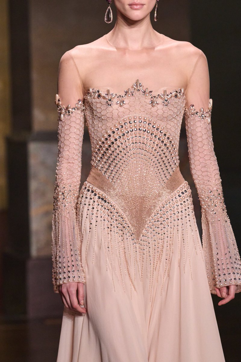 The DETAILS of ✨Georges Hobeika✨ Fall/Winter 2025 Couture.🪡
