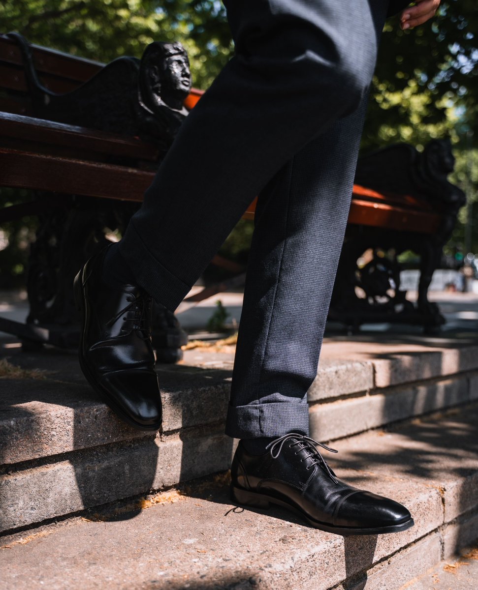 Support that steps up.
The Broad Derby offers impact grip and all-day cushioning. 👞

#JohnWhiteShoes #MensFootwear #BroadDerby