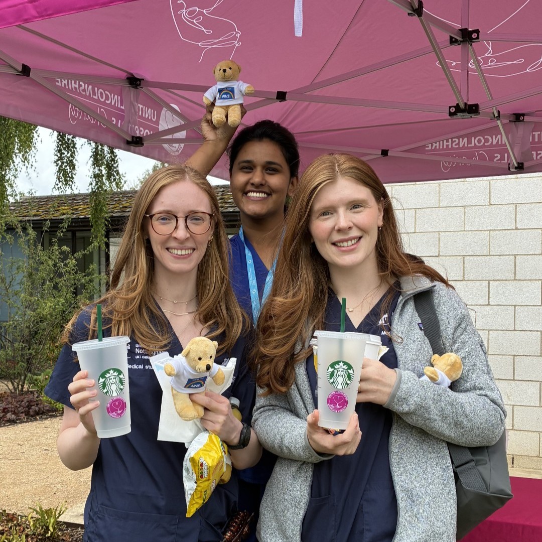 ULH_Charity's tweet image. During  the 77th Birthday Week of the NHS, we were delighted to support Myla, a lovely young lady who visited Pilgrim Hospital, Boston today with her step-dad, Lance, to give thanks to NHS staff.🎈

#NHSBirthday  #keyworkers #nhs