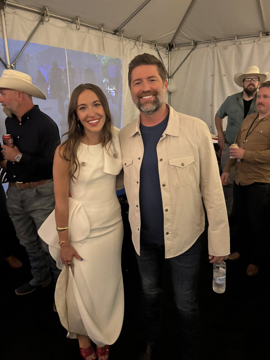 joshturnermusic's tweet image. Had a blast this weekend performing at A Capitol Fourth and getting to celebrate with family. 🇺🇸 Thanks for having me, @july4thpbs!
@alfonso_ribeiro @Lauren_Daigle @AbiCarterMusic #July4thPBS #ACapitolFourth #PBS #joshturner #fourthofjuly #washingtondc