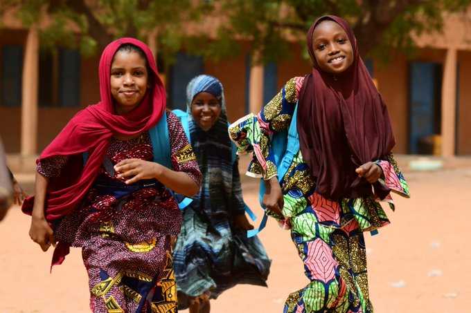 Kent Page (@kentpage) on Twitter photo 📣<a href="/EduCannotWait/">Education Cannot Wait</a> octroie à <a href="/UNICEF_Burkina/">UNICEF Burkina Faso</a> $14M pour la deuxième phase du Programme Pluriannuel de Résilience en éducation d’urgence au #BurkinaFaso.
"Ce programme reflète notre engagement commun : ne laisser aucun enfant de côté, même en temps de crise. Ensemble avec les 📣<a href="/EduCannotWait/">Education Cannot Wait</a> octroie à <a href="/UNICEF_Burkina/">UNICEF Burkina Faso</a> $14M pour la deuxième phase du Programme Pluriannuel de Résilience en éducation d’urgence au #BurkinaFaso.
"Ce programme reflète notre engagement commun : ne laisser aucun enfant de côté, même en temps de crise. Ensemble avec les