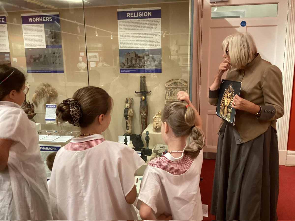 3SW had a great time today <a href="/silkmuseummacc/">The Silk Museum and Paradise Mill</a>, where they learned lots of interesting facts about the Ancient Egyptians.
