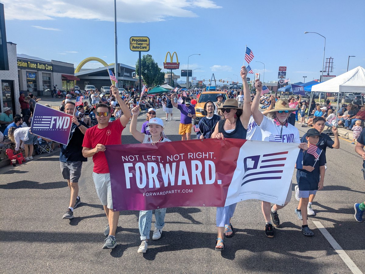 FWDUtah's tweet image. We were so happy to see all the smiling faces turn out at the 4th of July parade to represent Forward Utah. Thanks so much to everyone who showed up and cheered us on!