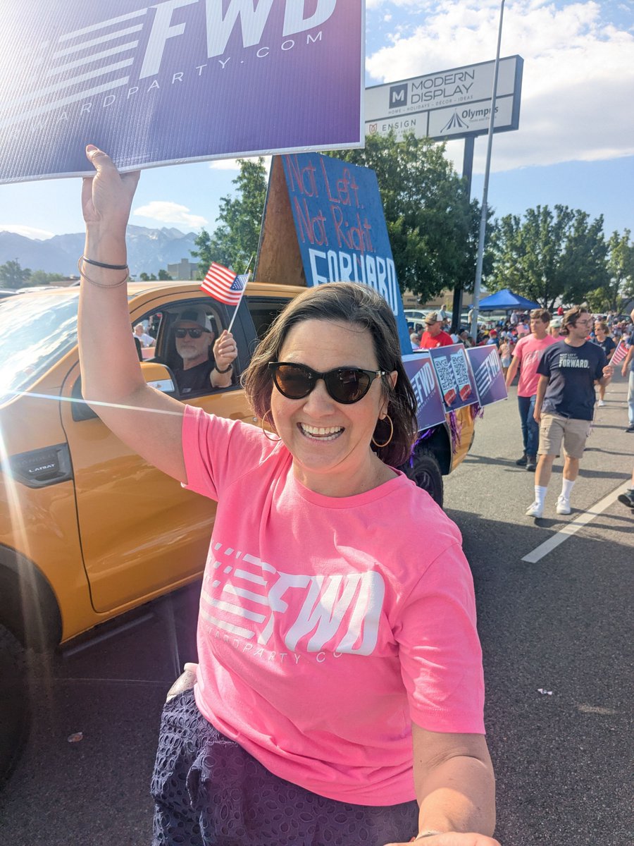 FWDUtah's tweet image. We were so happy to see all the smiling faces turn out at the 4th of July parade to represent Forward Utah. Thanks so much to everyone who showed up and cheered us on!
