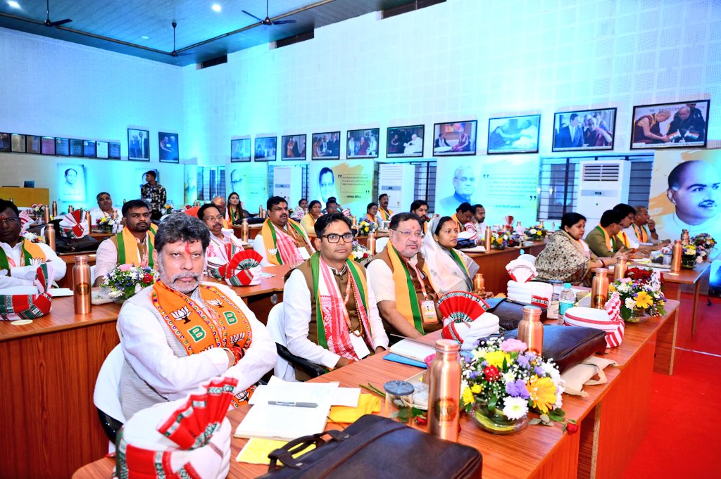 Ajay Jamwal (@ajayjamwalbjp) on Twitter photo छत्तीसगढ़ के मैनपाट में आयोजित सांसद–विधायक त्रिदिवसीय प्रशिक्षण वर्ग के प्रथम दिवस के द्वितीय सत्र को संबोधित किया।
<a href="/BJP4India/">BJP</a>
<a href="/narendramodi/">Narendra Modi</a>
<a href="/JPNadda/">Jagat Prakash Nadda</a>
<a href="/blsanthosh/">B L Santhosh</a> छत्तीसगढ़ के मैनपाट में आयोजित सांसद–विधायक त्रिदिवसीय प्रशिक्षण वर्ग के प्रथम दिवस के द्वितीय सत्र को संबोधित किया।
<a href="/BJP4India/">BJP</a>
<a href="/narendramodi/">Narendra Modi</a>
<a href="/JPNadda/">Jagat Prakash Nadda</a>
<a href="/blsanthosh/">B L Santhosh</a>