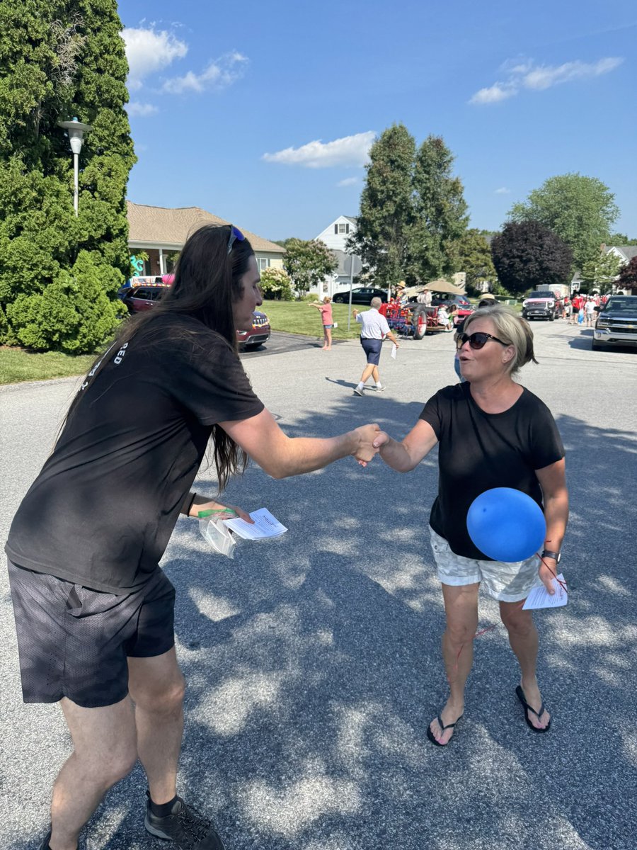 Respectfully, I’m going to keep my head down &amp; continue putting in the work. 

Shaking every hand — earning every vote. 

On a mission to flip Pennsylvania 🟦🔜🟥. 

I mean that as nicely &amp; cheerfully as possible.