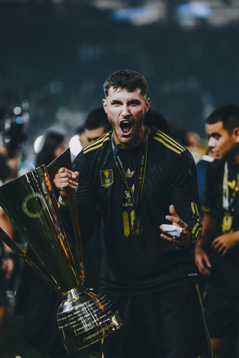 Santgimenez_'s tweet image. Bicampeones de Copa Oro!! Gracias incondicionales por su entrega y apoyo ❤️🔥🏆🏆
“Pues si vosotros, siendo malos, sabéis dar buenas dádivas a vuestros hijos, ¿cuánto más vuestro Padre que está en los cielos dará buenas cosas a los que le pidan?”
San Mateo 7:11