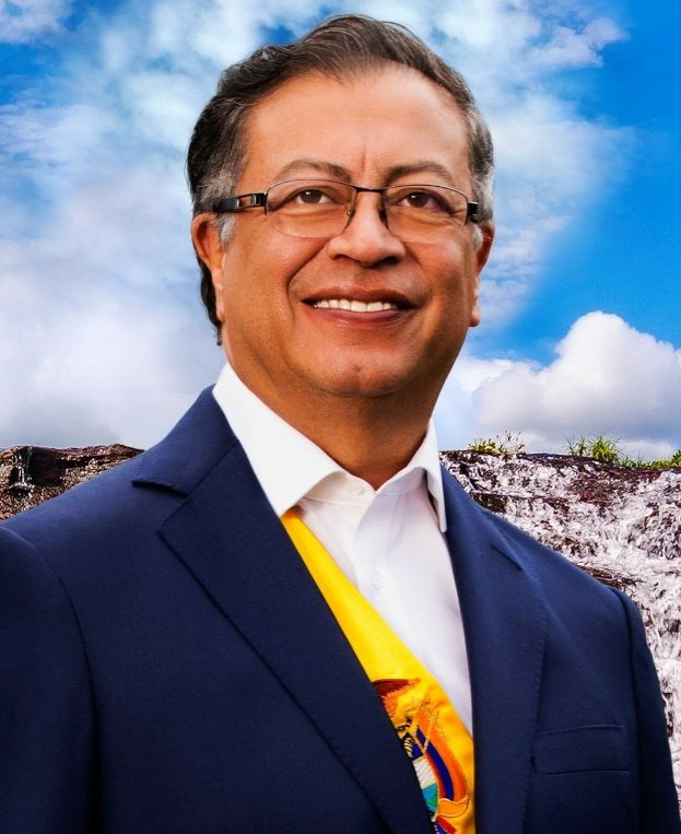ATENCIÓN COLOMBIA:
"Villa Petro" la tendencia de una noticia falsa y acomodada con tinte político y populista en Monteria.

SEÑORA:
Yalenis Mazon... que bueno sería que; su transparecia, honestidad y seriedad que la han caracterizado a usted y su asociacion.
Pudieran salirle al