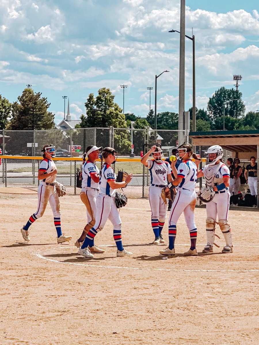 NorahBox's tweet image. I had the best time in Colorado with my team. Finished up 7-1 with our only loss coming in extra innings. I hit .625 with 3 HR’s, 2 2B’s, 12 RBI’s and threw out the only stolen base attempt. Also had my first game with 2💣’s. Can’t wait for the fall!!
@DIACatching @klcright_11…