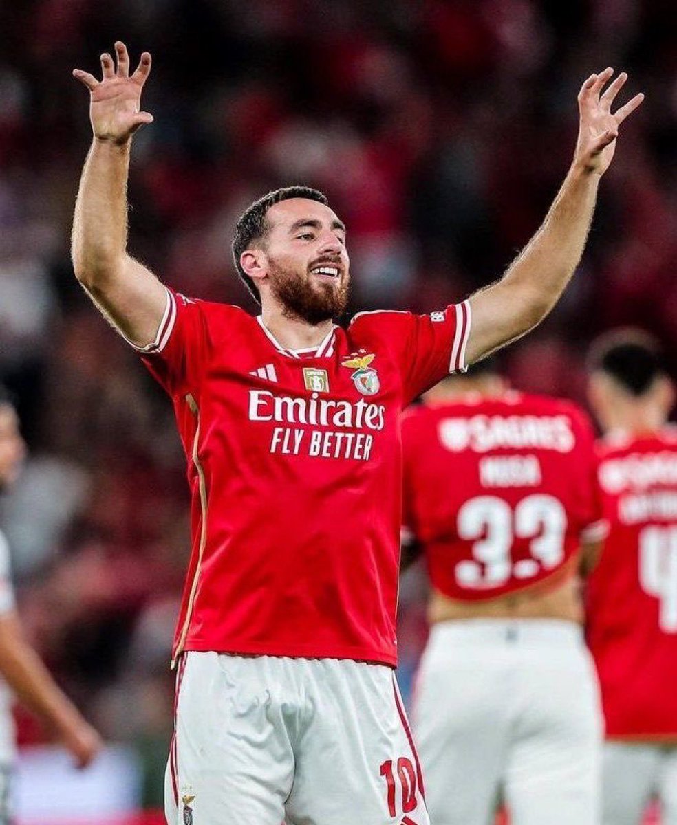 Eğer ki kaybedeceksen savaşarak kaybedelim.

Yorumlara #OrkunİçinBüyüklerGöreve yazan herkes birbiriyle takipleşebilir. ( Beni takip eden herkese geri dönüş yapıcam. )

Yorumlara bir kaç kelime yazıp tagı yazın ve RT yapın.