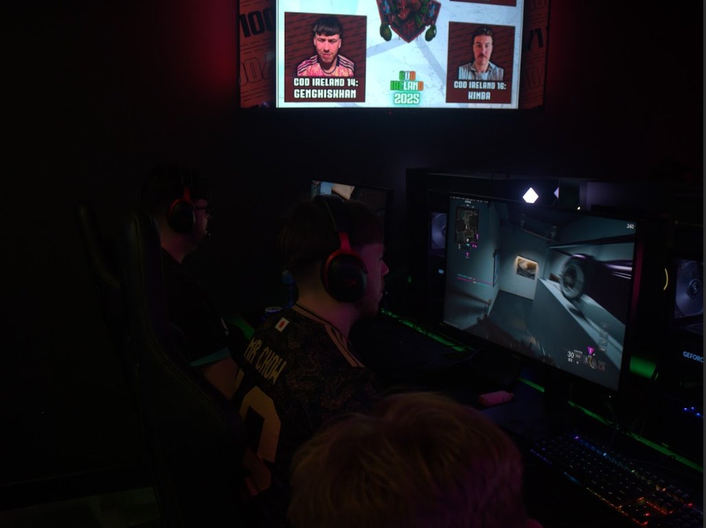 Delighted to have been a part of bringing back Call of Duty LANs back to Ireland with <a href="/CODIreland/">COD Ireland</a> this past weekend🇮🇪 Huge shoutout to all the team who put countless hours in behind the scenes and to the players for making the weekend one to remember📷👏