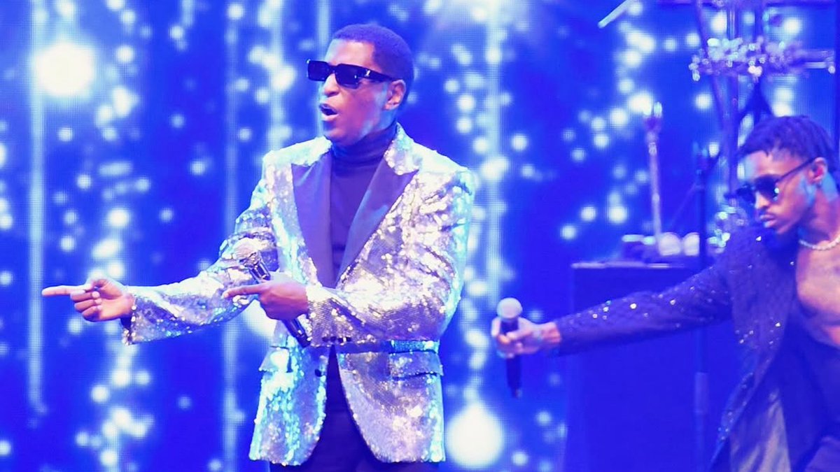 babyface's tweet image. Essence, Essence, Essence..... What a time!!! The energy and love you gave..... we had ourselves a time🎉 Thank you for showing up and showing out. I had the best time. I hope you did too❤️ Until we see each other again
📸: @essencefest @Essence