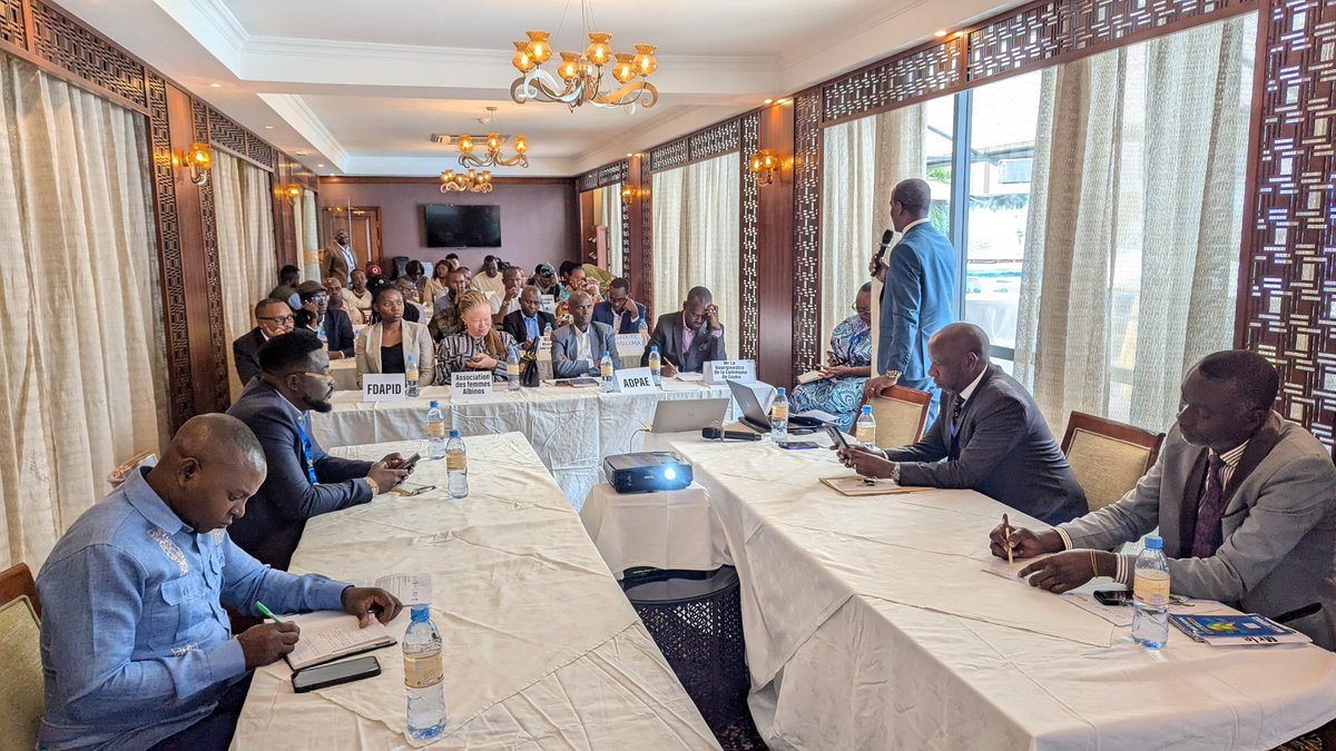 tobitkassi1000's tweet image. Le Consortium AMANI NA UMOJA (Paix et Unité), dont le MARECAR est l’une des structures fondatrices, a initié, à travers un atelier stratégique, un dialogue inclusif axé sur la paix, le vivre-ensemble et la cohabitation pacifique en République Démocratique du Congo.

Au cœur de…