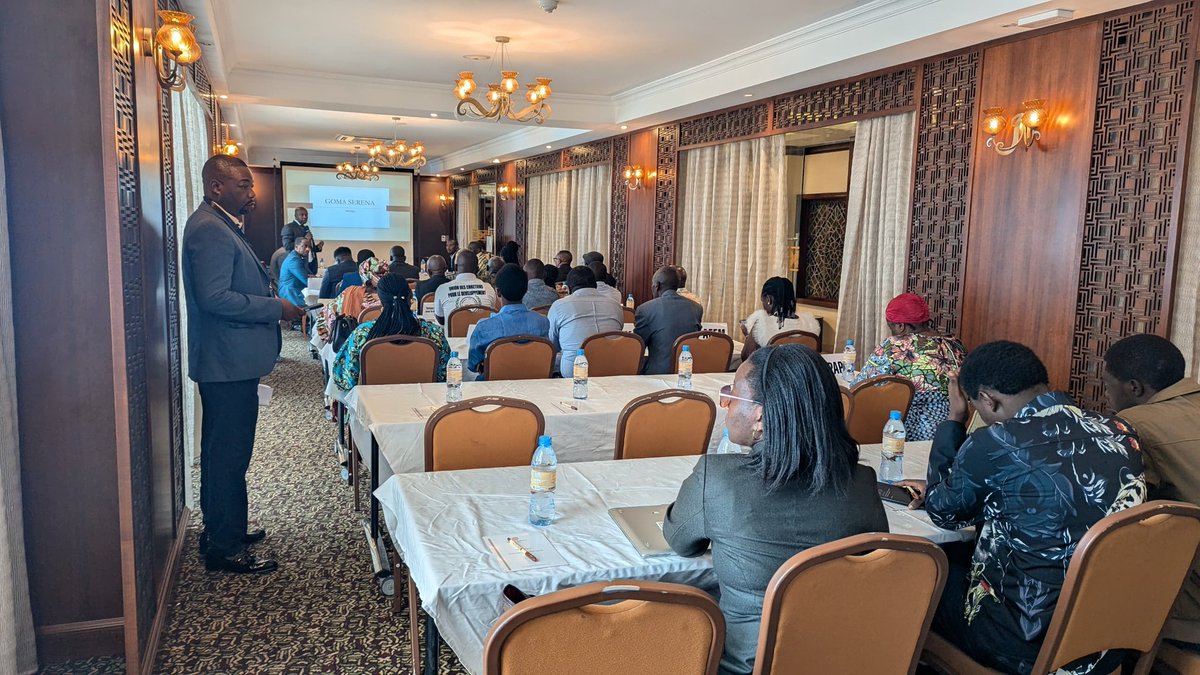 tobitkassi1000's tweet image. Le Consortium AMANI NA UMOJA (Paix et Unité), dont le MARECAR est l’une des structures fondatrices, a initié, à travers un atelier stratégique, un dialogue inclusif axé sur la paix, le vivre-ensemble et la cohabitation pacifique en République Démocratique du Congo.

Au cœur de…