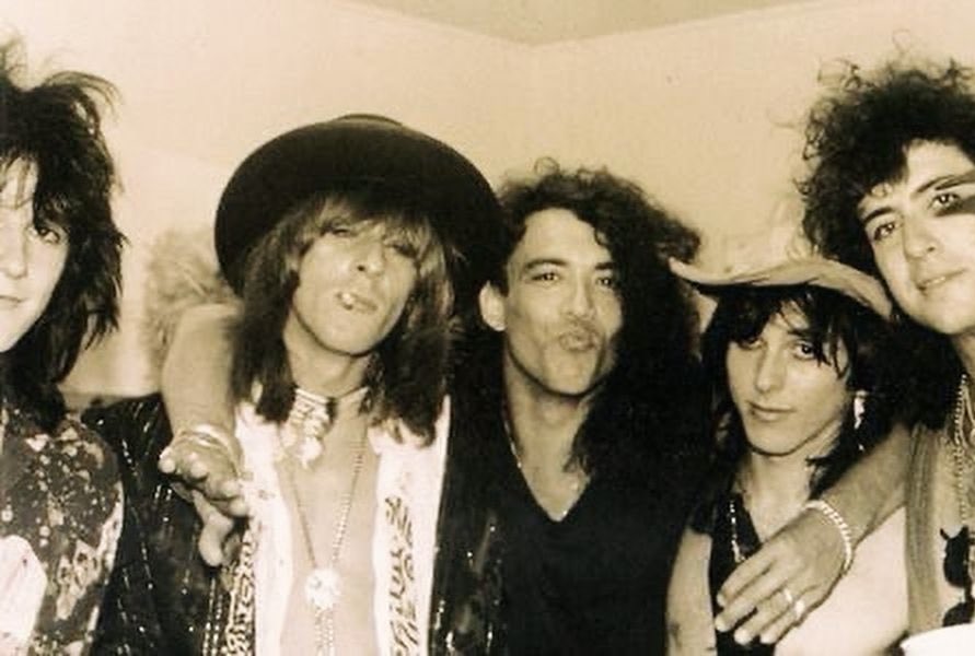 StephenEPearcy's tweet image. “Backstage Blast”, circa late 80’s with ⁦@theRATTpack⁩ Stephen Pearcy and brother Andy Mc Coy. We used to hang a lot when he was in town at my place called the White House. ⁦@sheriffmccoy⁩ Hanoi Rocks #greattimes #guitarist officialstephenpearcy.com