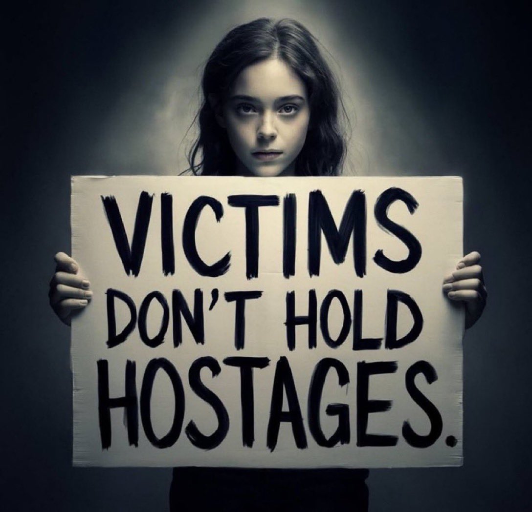Liza Rosen (@lizarosen0000) on Twitter photo 