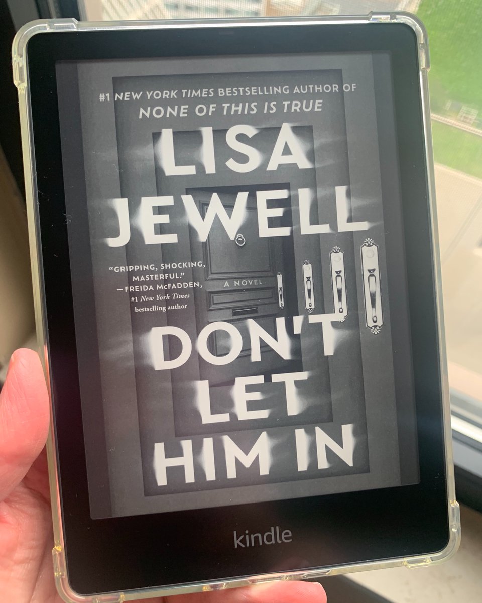 Erin Jori (@erin_writes) on Twitter photo My favorite summer read so far is <a href="/lisajewelluk/">Lisa Jewell</a>’s latest release. What’s yours? #amreading #SummerReads #booksofx My favorite summer read so far is <a href="/lisajewelluk/">Lisa Jewell</a>’s latest release. What’s yours? #amreading #SummerReads #booksofx