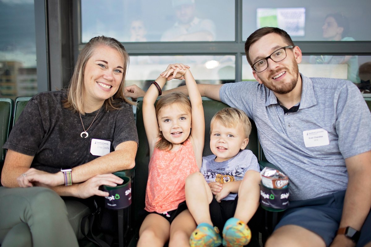 SamfordAlumni's tweet image. Mark you calendars‼️ We&apos;re one month out from one of our favorite nights of the year: Samford Night at the Birmingham Barons! Join your Samford fam at Regions Field on 08/07. 

Check out this link for more info: ms.spr.ly/6010S2HaA. We can&apos;t wait to see you there! ⚾️🌭