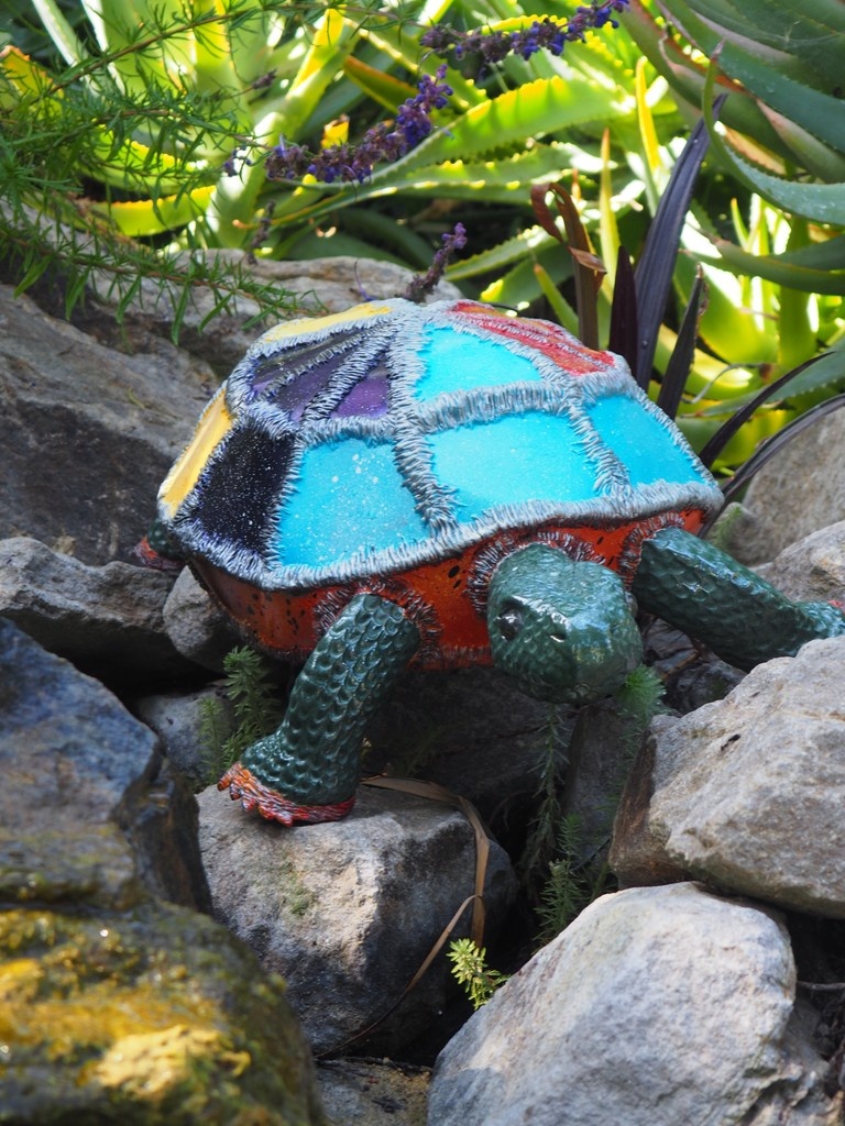 Get your tickets for an after-hours Sip and Stroll at the Garden thi Saturday, June 11th at 5:30pm. Grab a complimentary drink and wander through the Sculpture in the Garden exhibit at golden hour. 

We hope to see you there! ruthbancroftgarden.org/event/sculptur…