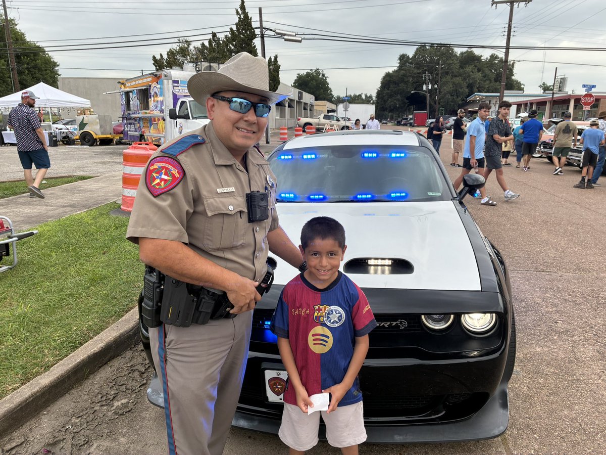 TxDPSSoutheast's tweet photo. This weekend, @TxDPSSoutheast joined Wharton County’s Fifth of July Freedom Festival to honor local veterans.  🇺🇸

A great day filled with gratitude and community spirit as we recognized those who served and sacrificed for our freedom. 

#WhartonCounty #July4thWeekend
#TexasDPS https://t.co/jY7SPAQxoo