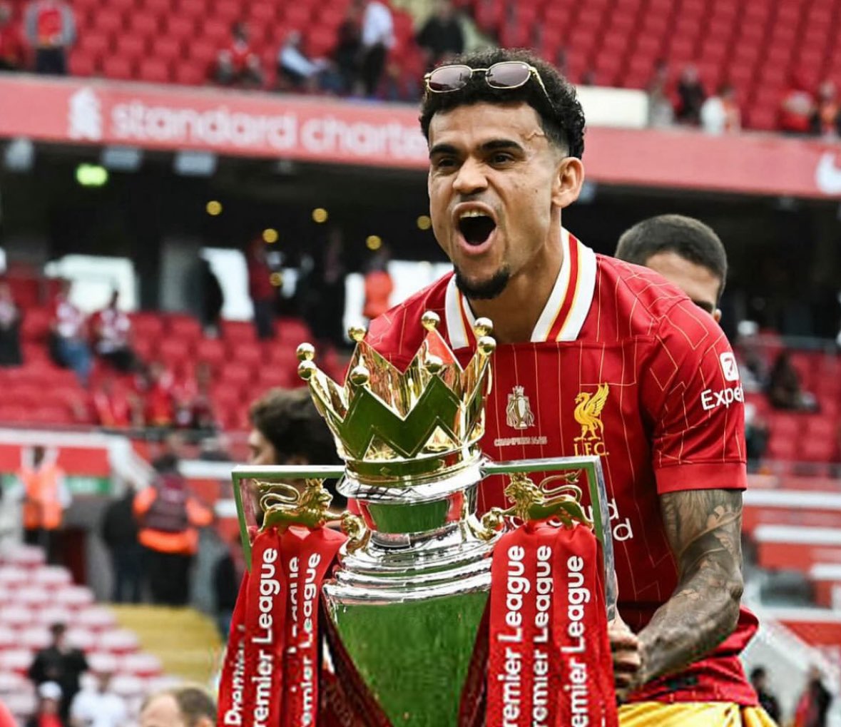 I'm actually done with Diaz not turning up to diogo jotas funeral after jota holding up Diaz shirt when his father was kidnapped is unforgivable,sorry has to be sold asap