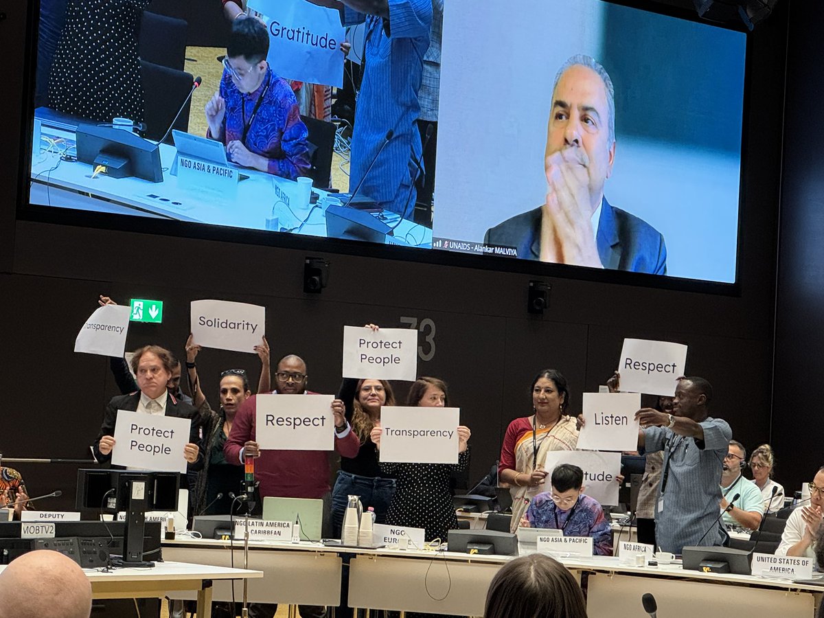 Manishka Kistamah (@manishkakistama) on Twitter photo Covering #PCB56 felt different this year. The global HIV response is in crisis — but what stood out was the solidarity. Board members stood by the Joint Programme, and the <a href="/ngopcb/">NGO DELEGATION TO THE UNAIDS PCB</a> delegation reminded us how UNAIDS keeps communities at the center, where their voices matter most. Covering #PCB56 felt different this year. The global HIV response is in crisis — but what stood out was the solidarity. Board members stood by the Joint Programme, and the <a href="/ngopcb/">NGO DELEGATION TO THE UNAIDS PCB</a> delegation reminded us how UNAIDS keeps communities at the center, where their voices matter most.