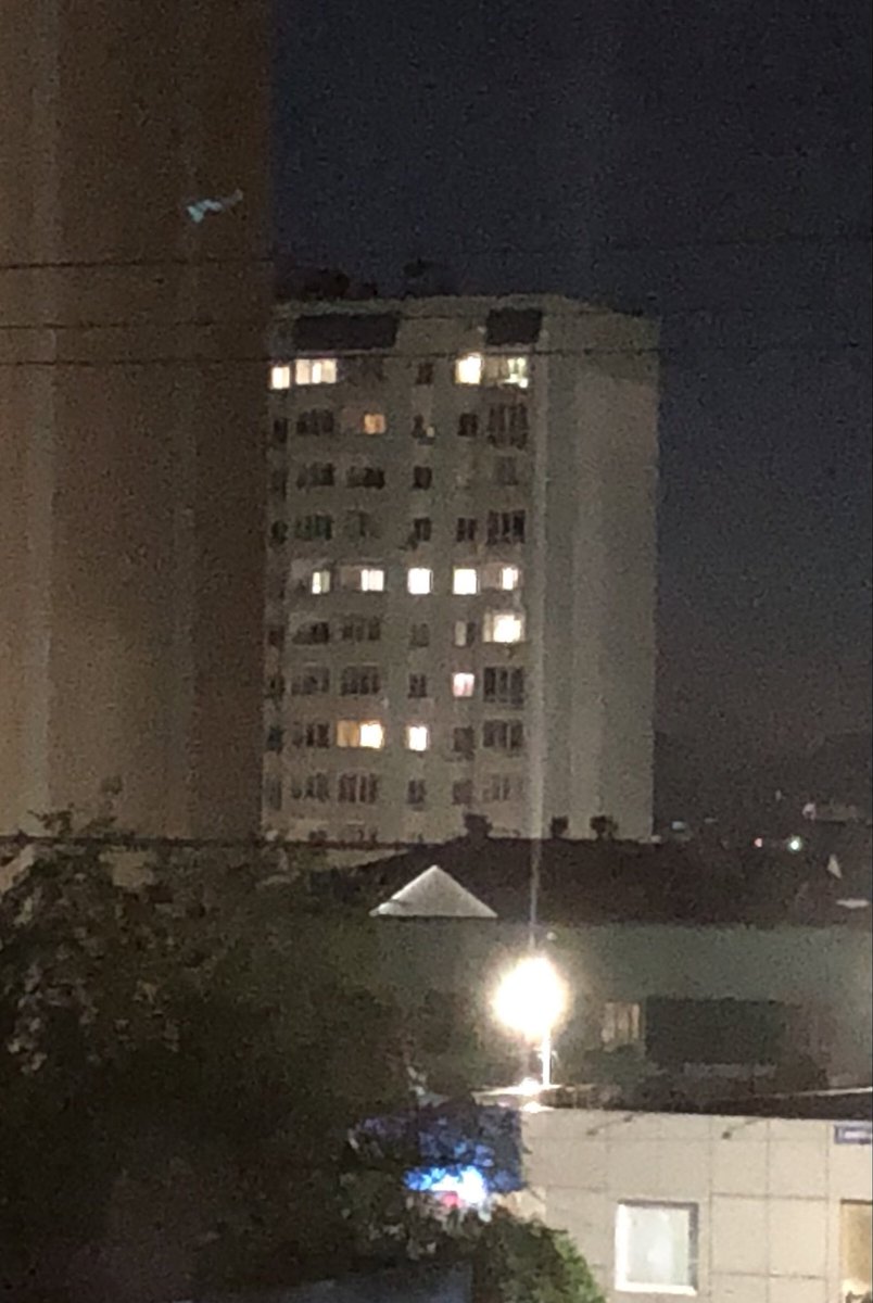 дом над кемто насмехается там!!!