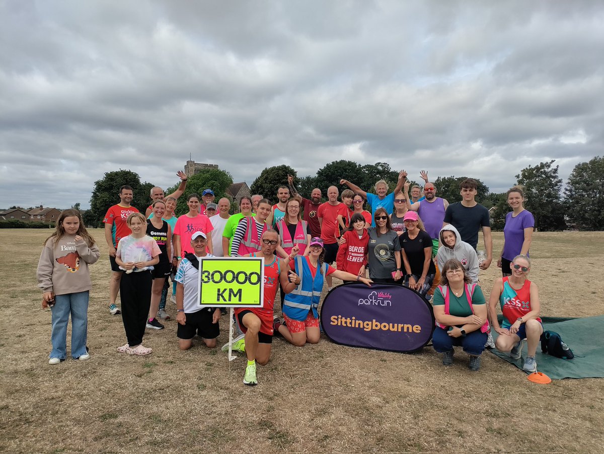 RunTheWorldChallenge tweet media