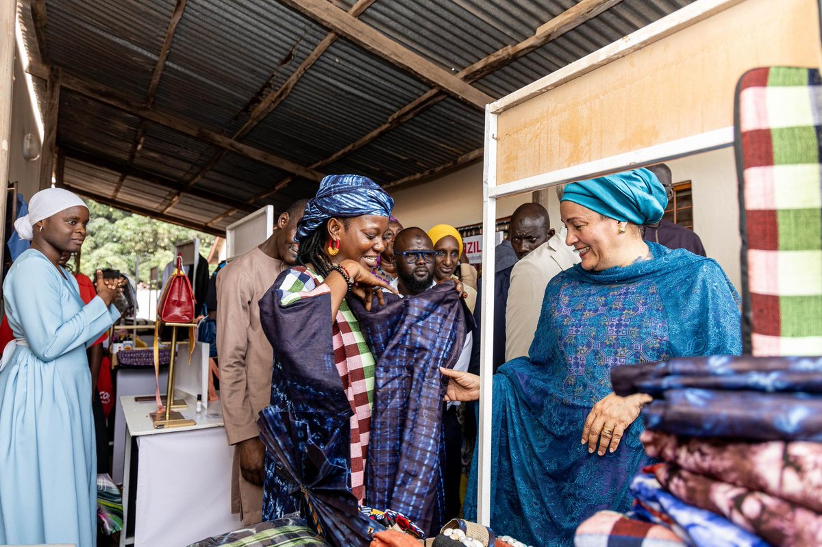 UNDP_TheGambia's tweet photo. The @UN Deputy Secretary-General @AminaJMohammed visited the Bakoteh Production &amp; Innovation Centre, a hub of creativity, skills, &amp; empowerment. From eco-friendly weaving to industrial tailoring, the centre is transforming youth potential into livelihoods.

#YouthEmpowerment https://t.co/U1WEY4ekcC