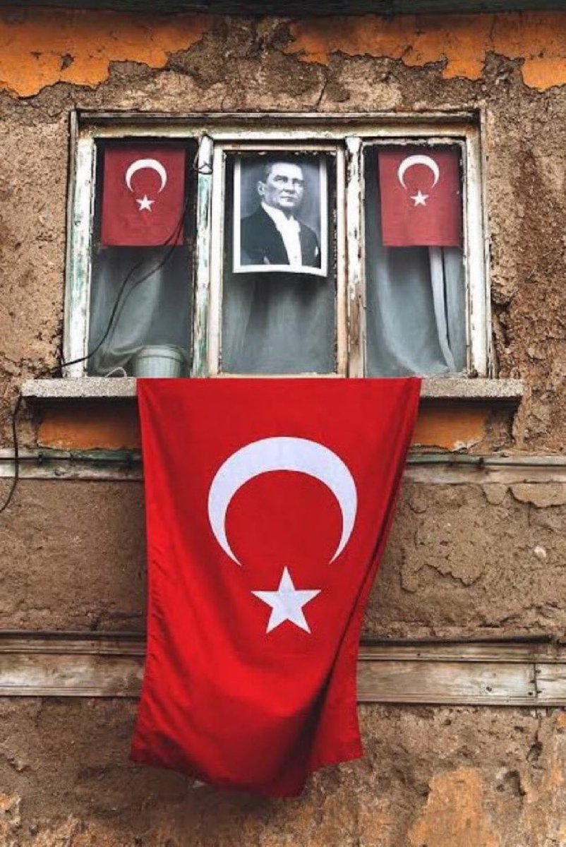 "Tarihim, şerefim, şiirim, her şeyim..."