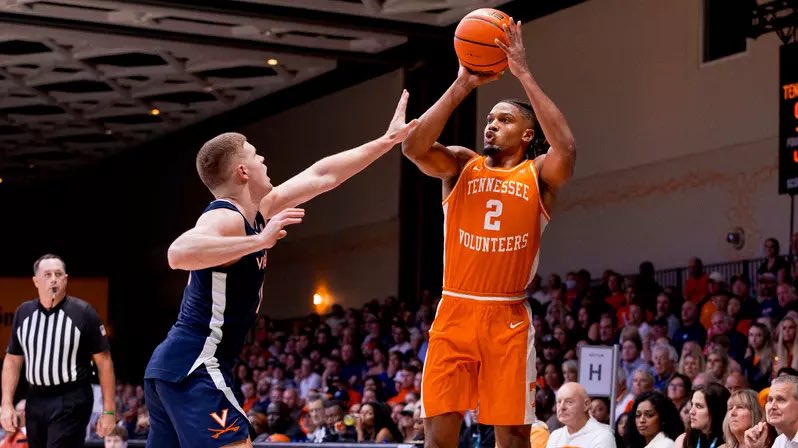 Chaz Lanier will wear no. 20 for his rookie season with the Detroit Pistons, per <a href="/EtienneCatalan/">Etienne Catalan</a>. #Vols