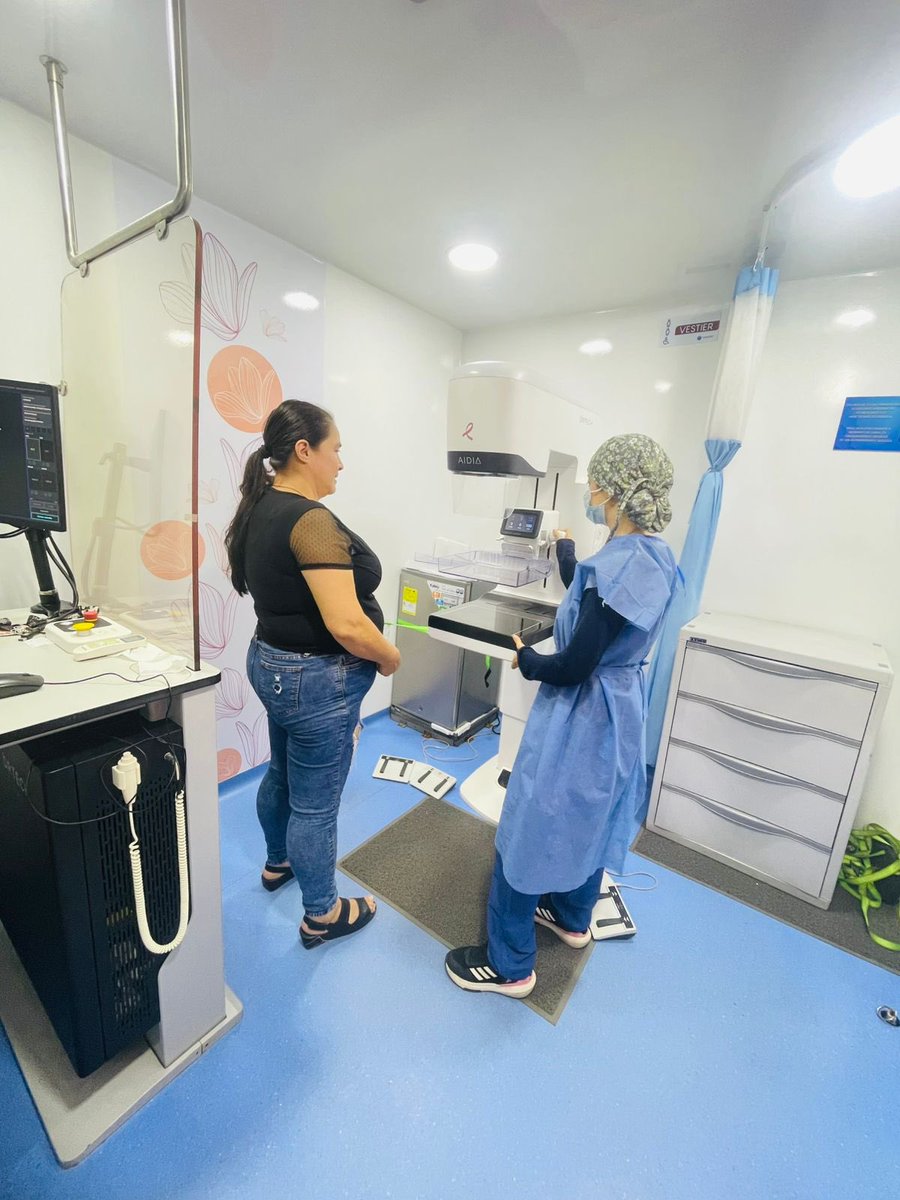saviasaludeps's tweet photo. 📍En Anzá y San Roque, municipios del nordeste y occidente de Antioquia, Savia sigue garantizando salud mediante las Unidades Móviles.
✅Mamografías
✅Citologías
✅Exámenes para detectar a tiempo el cáncer de mama y cuello uterino
La atención humana llega a todos los territorios. https://t.co/lxNCZS56vQ