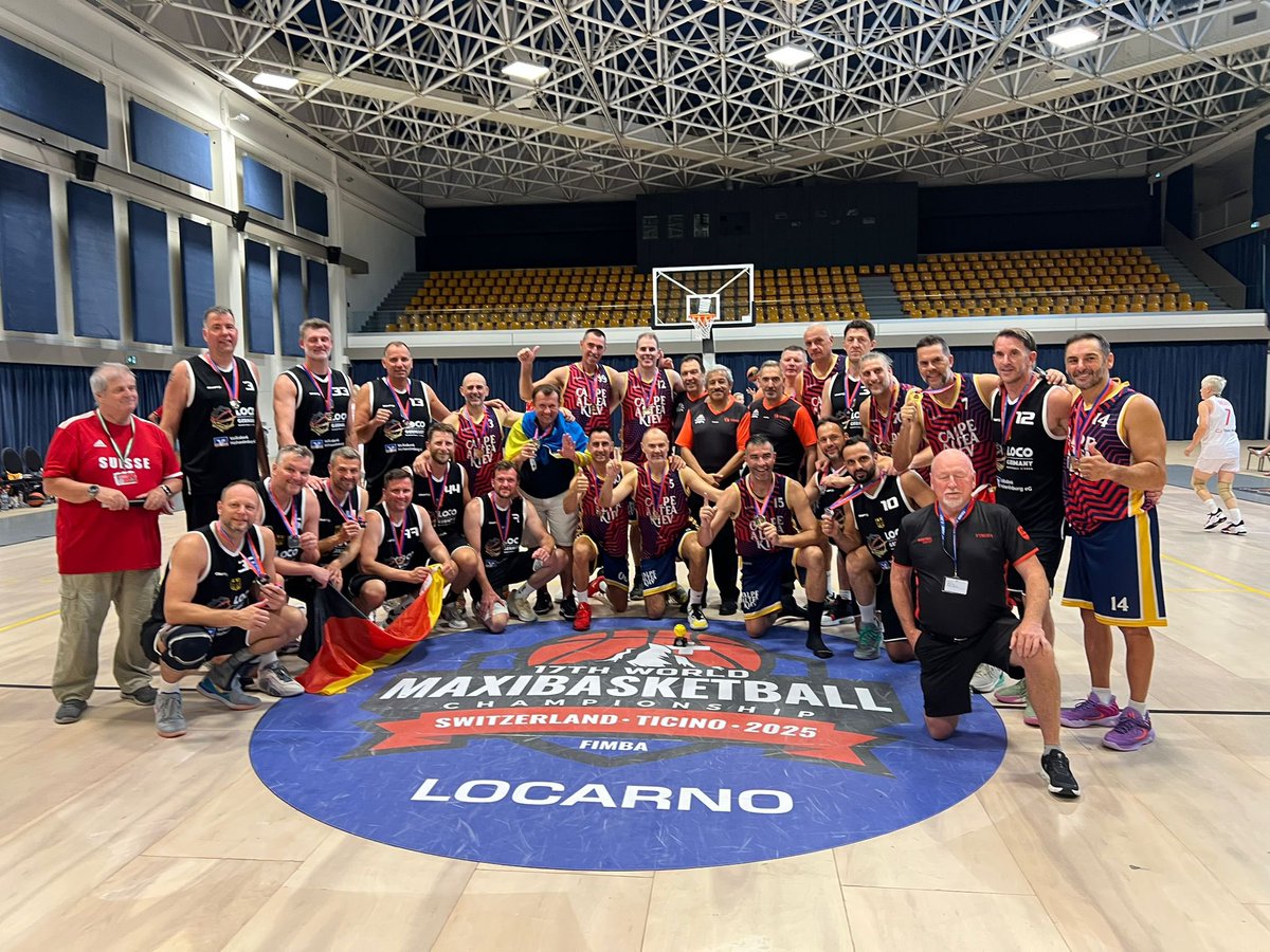 basquetmontemar's tweet photo. 🏀 ORGULLO DE LOS NUESTROS 🔴⚫ Nuestro jugador-entrenador Jorge García ha hecho historia en el Mundial Maxibasket +45 en Ticino 🇨🇭
🏆 Campeón del mundo con ESPUA, venciendo en la final a Loco Exprés (ALE). 🔥 Uno de los jugadores más destacados del torneo. https://t.co/XS4N1autkJ