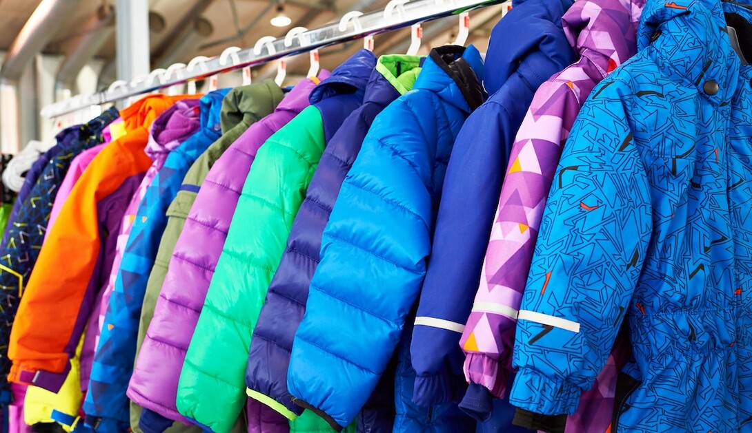 UNLCCFL's tweet image. "Clean out the closets — or a local clothing outlet — to help collect winter coats for distribution to University of Nebraska–Lincoln international students with children." Learn more: ow.ly/iVUA50WlVRa #UNL