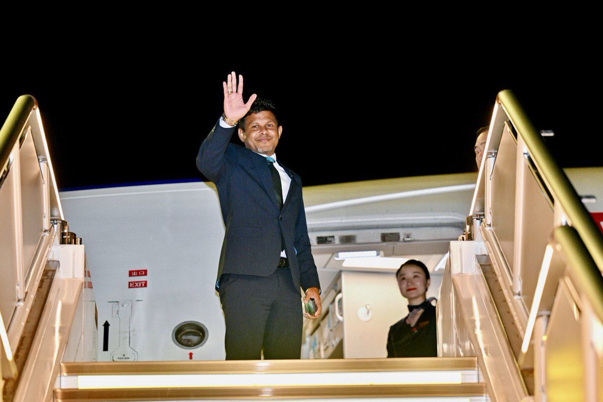 HucenSembe's tweet image. Commencing an official visit to Qufu, Shandong Province, China, to attend the Eleventh Nishan Forum on World Civilisations.
Looking forward to participating in the Forum and engaging in sideline discussions with senior officials of Shandong Province to strengthen ties and…