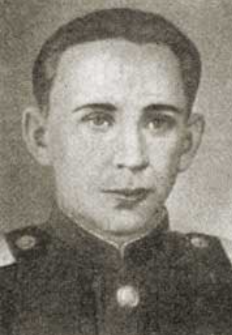 MLeninists's tweet image. 82 years ago, on July 7, 1943, while destroying a German Tiger tank, Ivan Zinchenko, Ukrainian Red Army officer, Hero of the Soviet Union (posthumously), died.