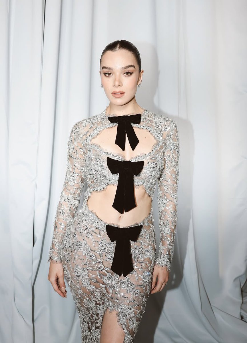 archiveshailee's tweet image. hailee steinfeld for tamara ralph