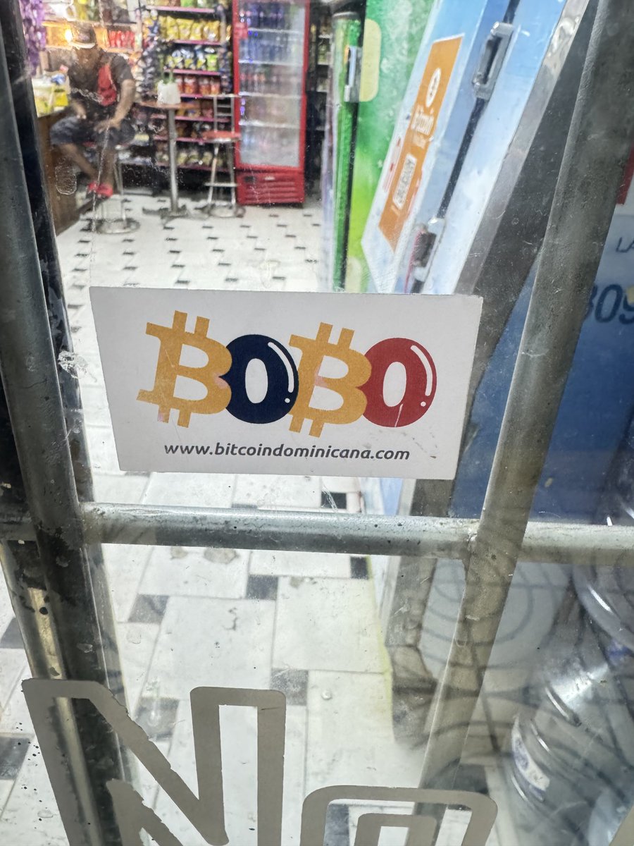 stephenes19's tweet photo. Activo desde 🇩🇴escuchando ⁦@VivaBitcoin_⁩ con ⁦@btcdominicana⁩ en el área. esto no es una negociación, bobo es lo que hay.‼️‼️‼️ https://t.co/ZvTok0jbna