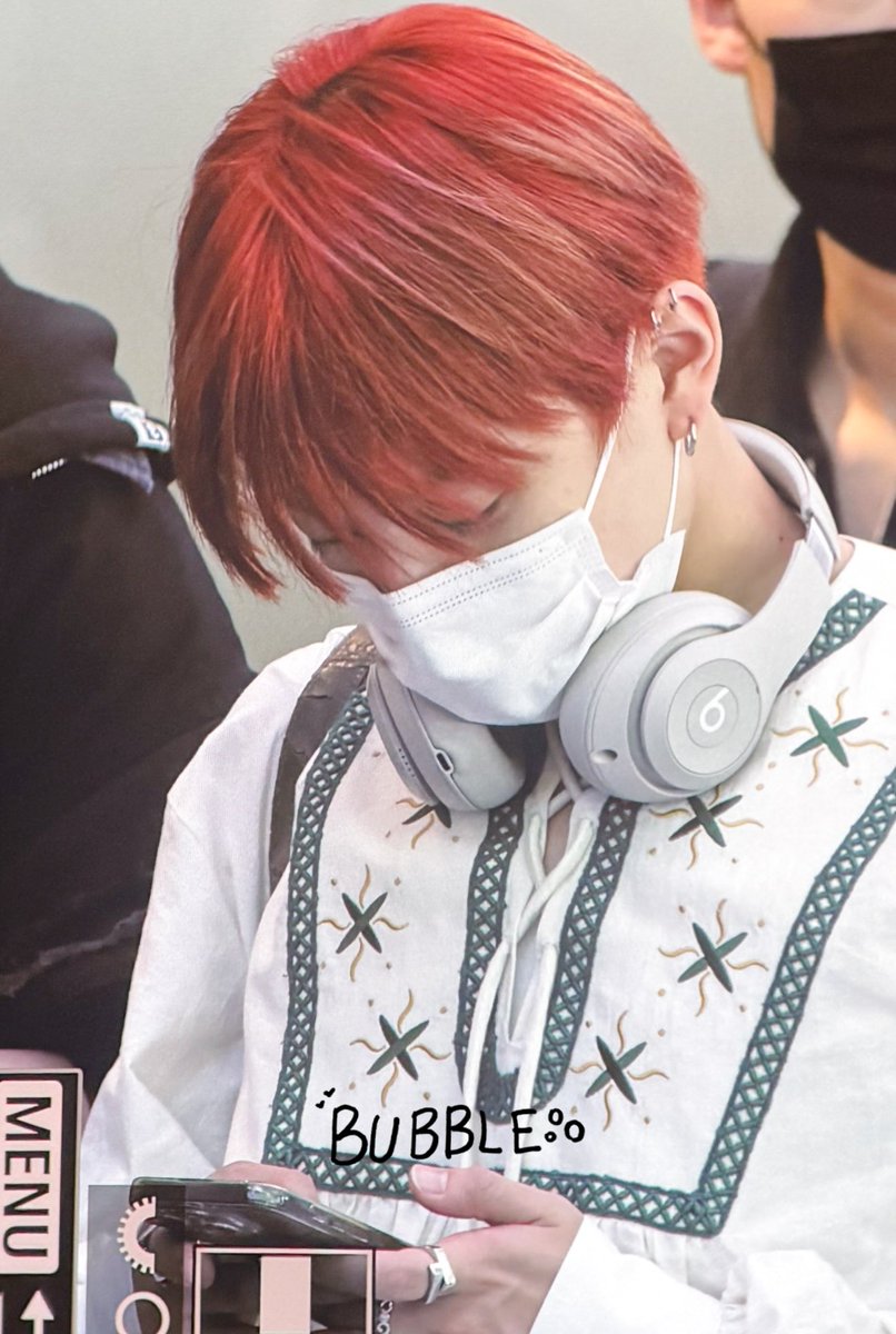bubble_981107's tweet photo. 250708 pre
조심히 다녀오ㅏ ~ 
안전비행✈️

#에이티즈 #김홍중 #홍중
#ATEEZ #HONGJOONG https://t.co/DRZKzaqep2