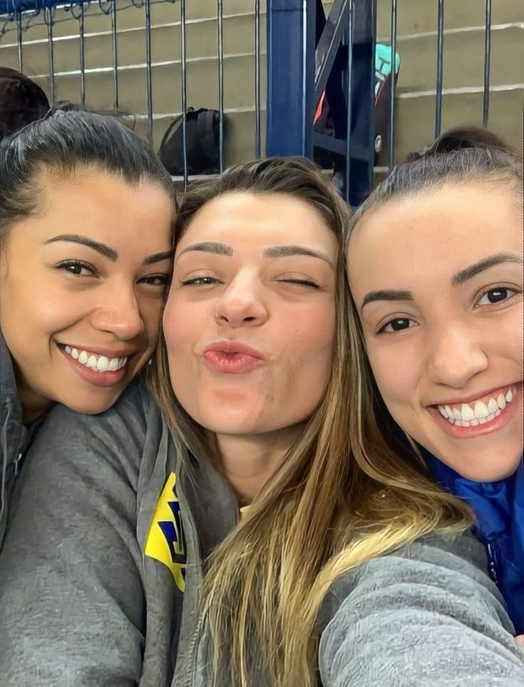 Meio que eu nasci delas mesmo... 💛✨🤞🏻